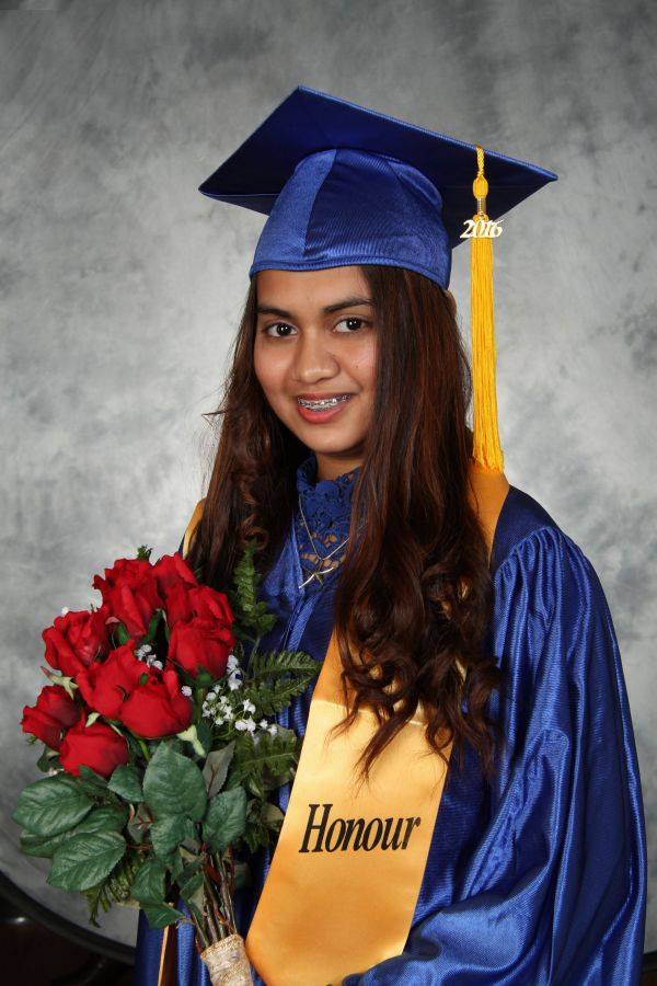 2016 Graduation Photo 3 – Toronto – Bay/Bloor Campus