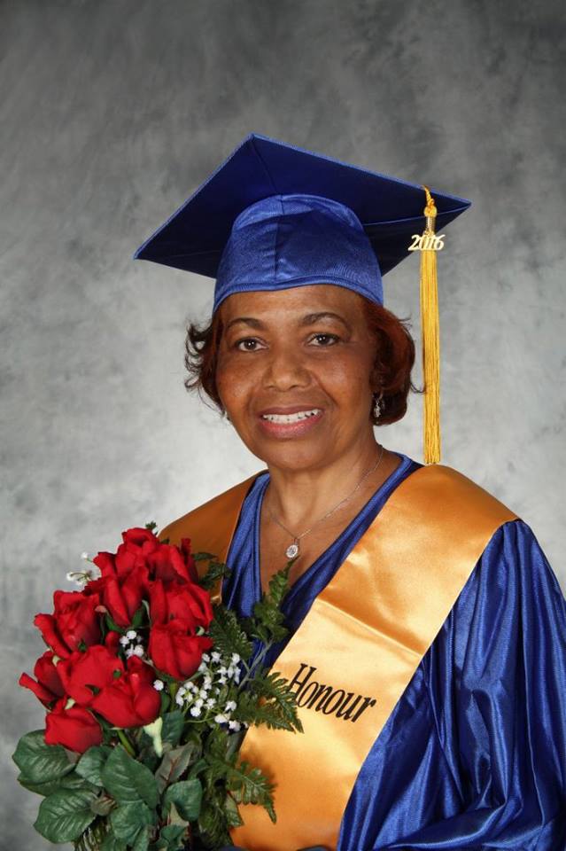 2016 Graduation Photo 21 – Toronto – Bay/Bloor Campus