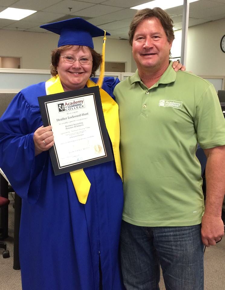 2016 Graduates Photo 11 – Kingston Campus
