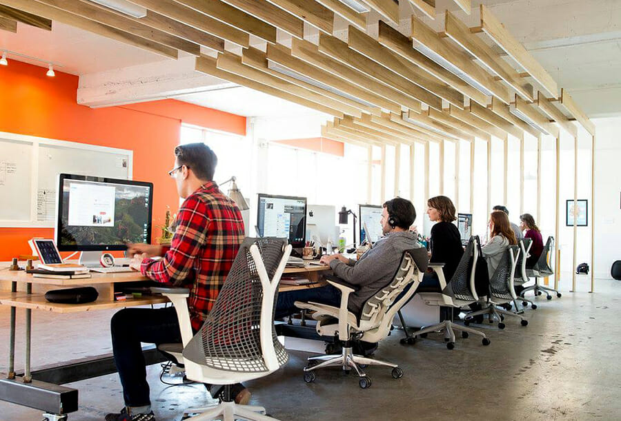 students learning microsoft office