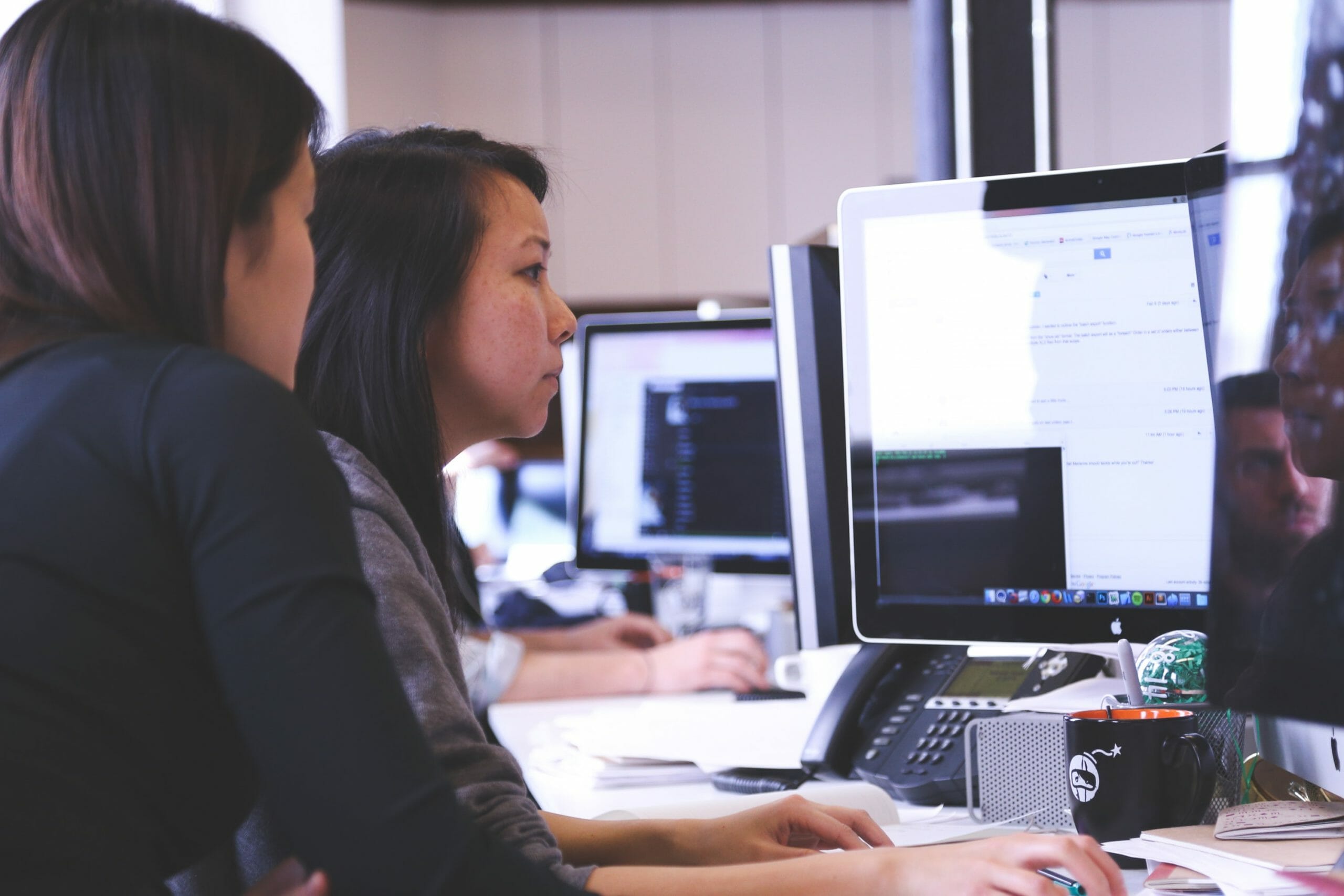 4 Must-Have Computer Skills You Need To Survive In Today’s Workplace