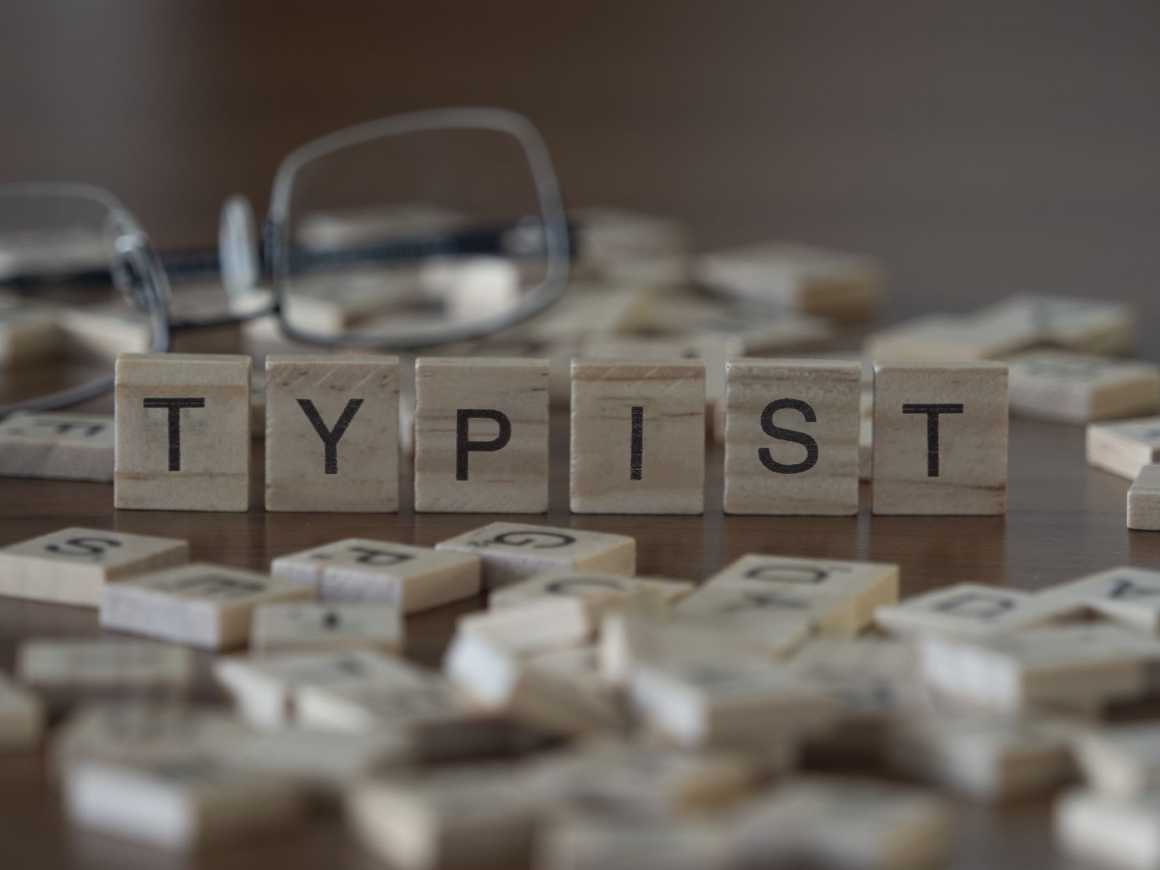 blocks spell out typist